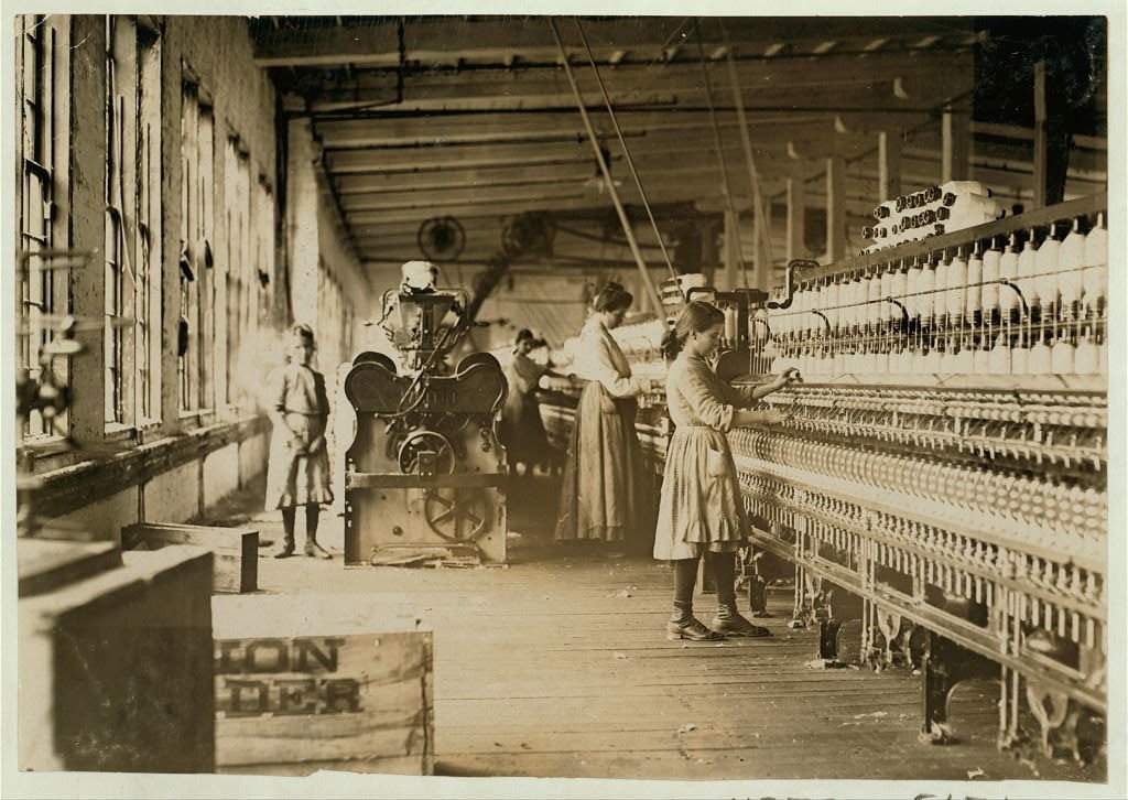 spinners-in-catawba-cotton-mills